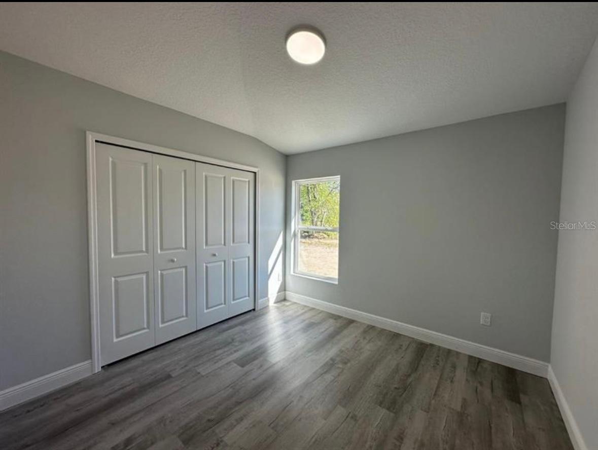 SILVER SPGS SHORES UN #18 - Residential Lease