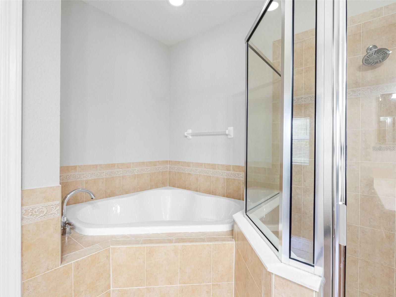 AVELAR CREEK SOUTH - Residential