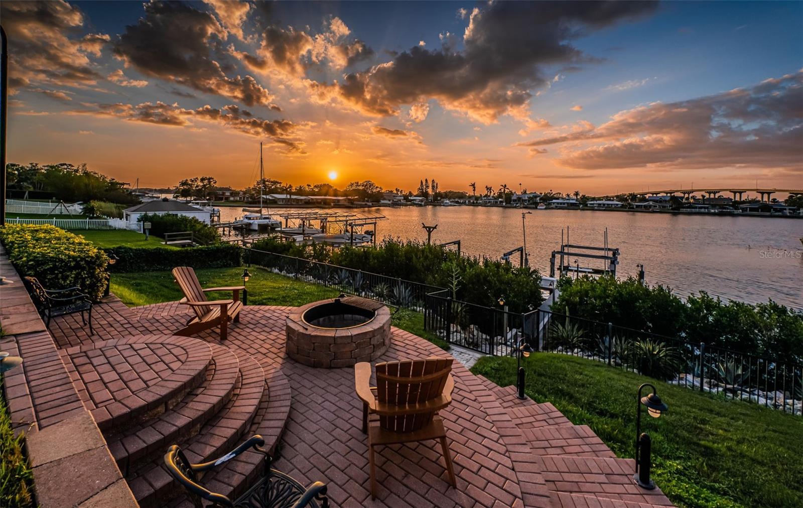 HARBOR BLUFFS SEC 1 REP - Residential