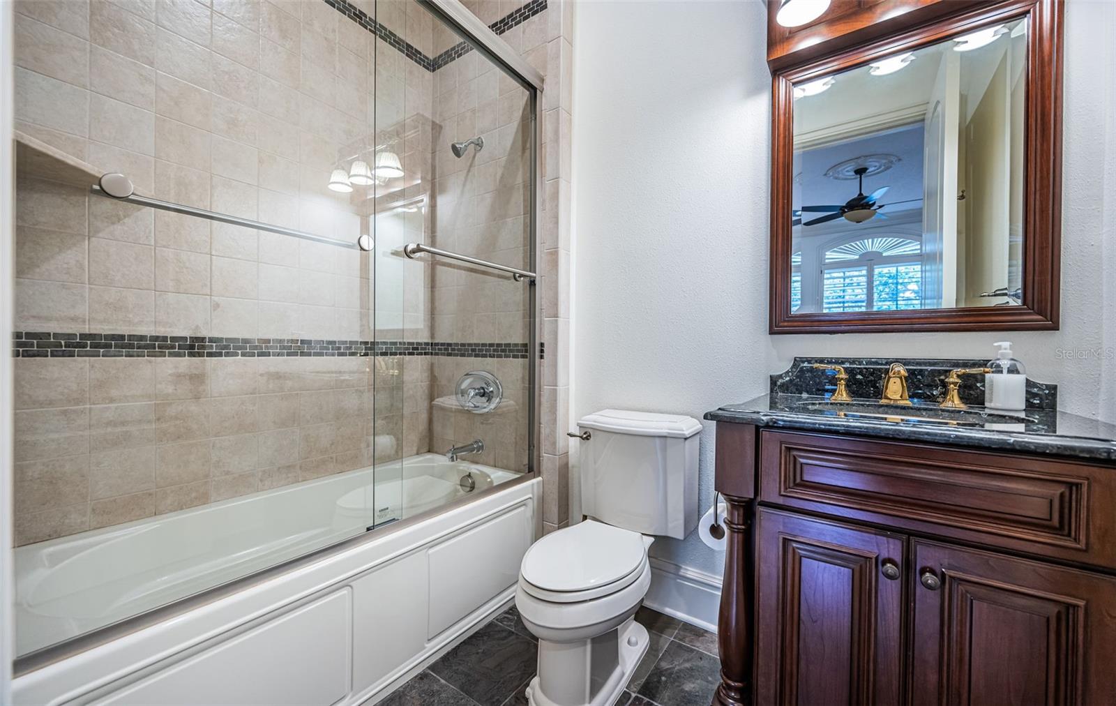 HARBOR BLUFFS SEC 1 REP - Residential