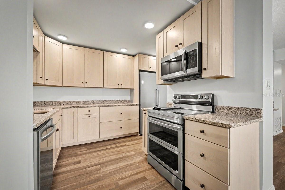 1224 S PENINSULA DRIVE 621