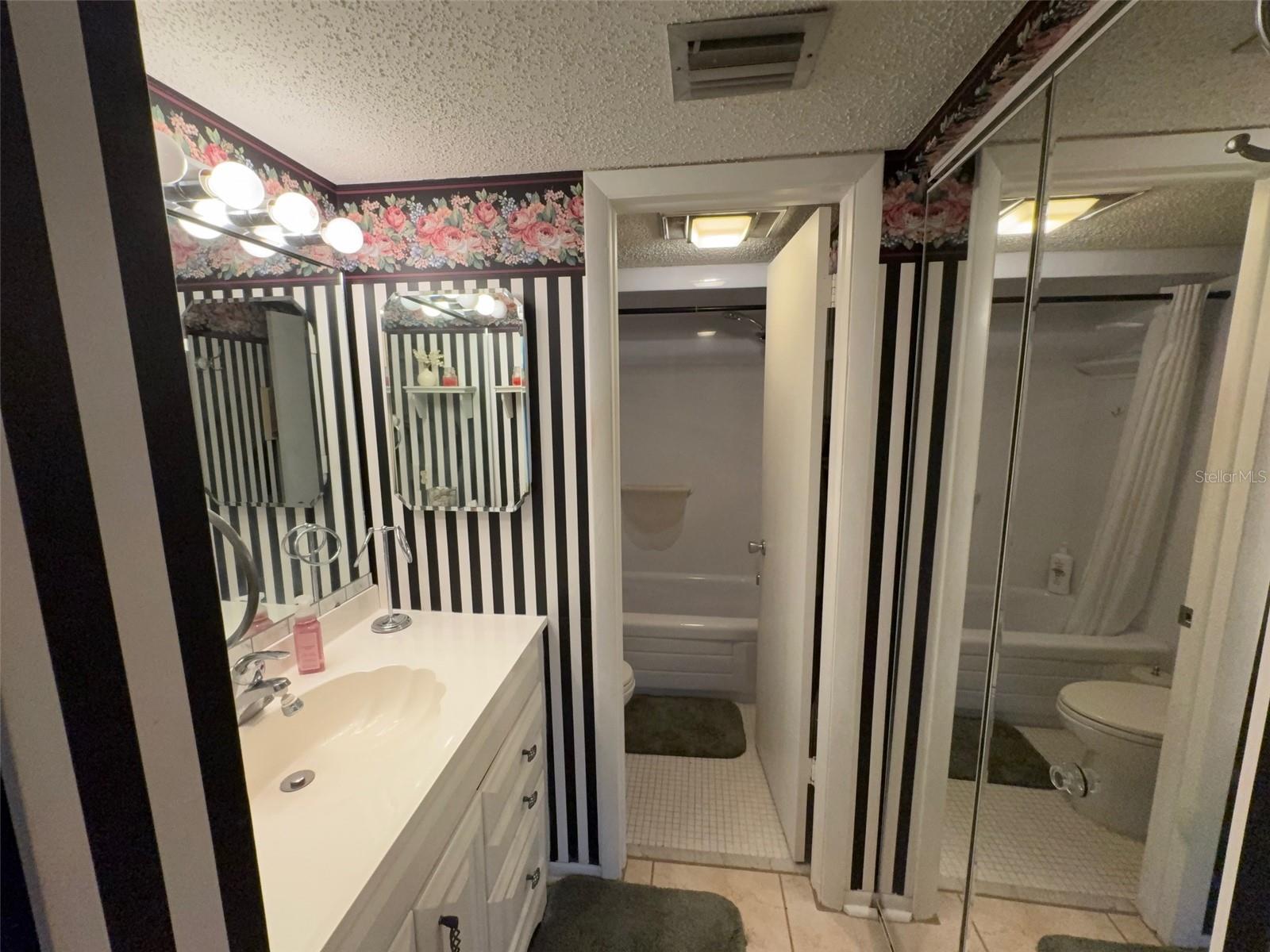 EL CONQUISTADOR VILLAGE 1 SEC 4 - Residential