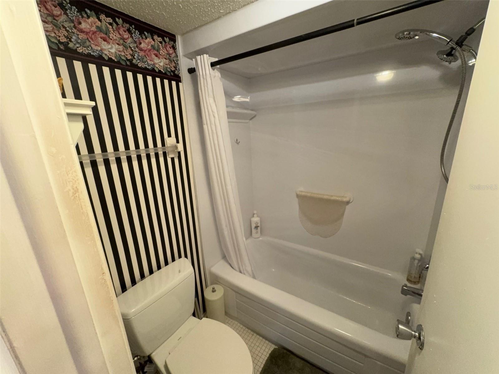 EL CONQUISTADOR VILLAGE 1 SEC 4 - Residential