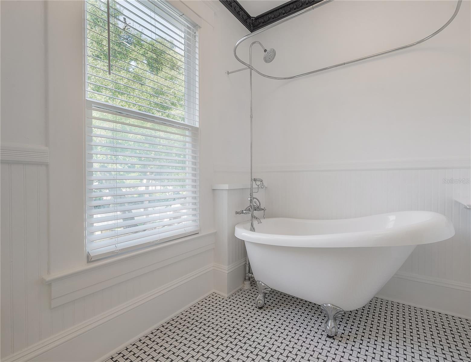 CAMPBELLS - HISTORIC TAMPA HEIGHTS AREA - Residential