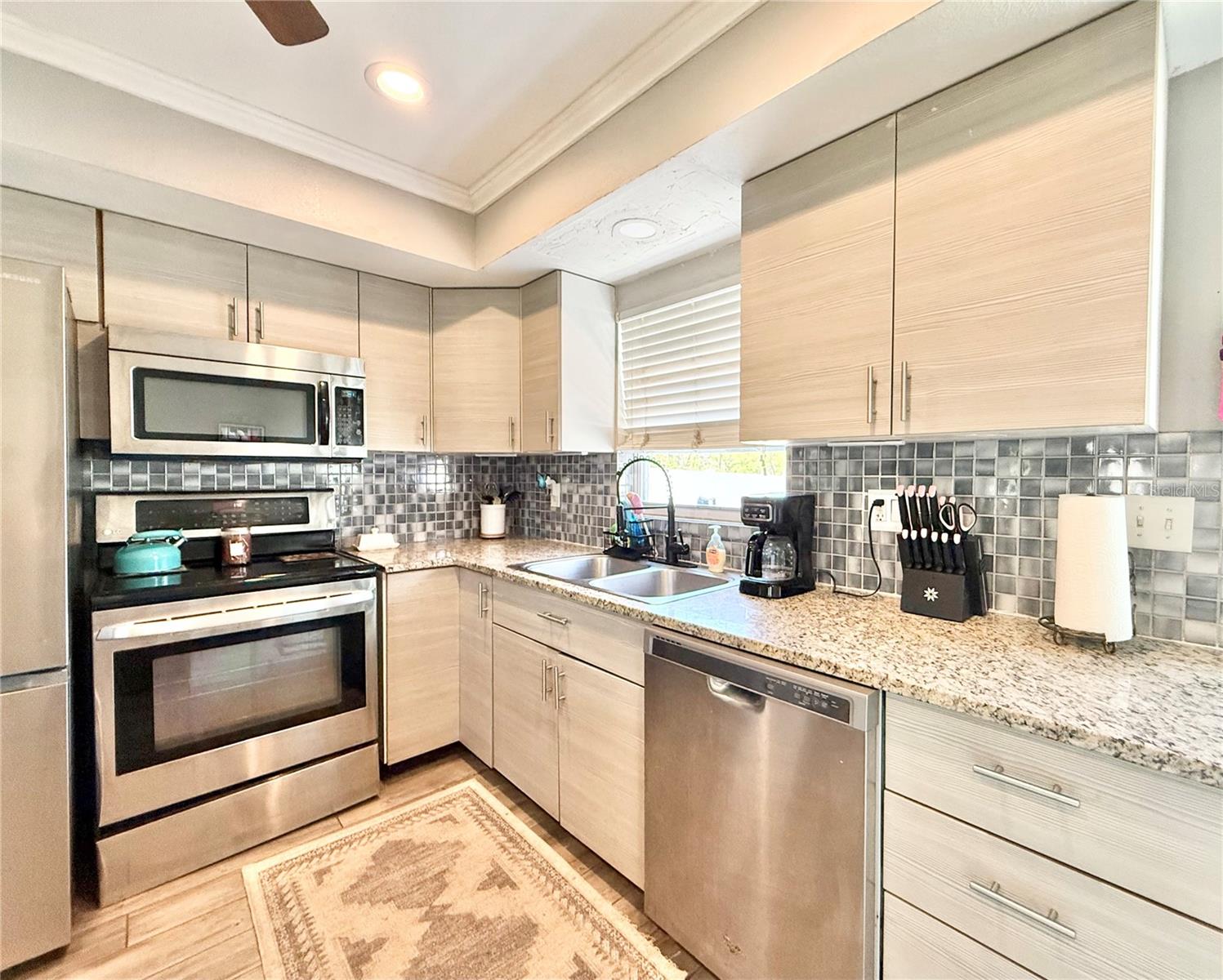 TAYLOR LAKE SUB - Residential