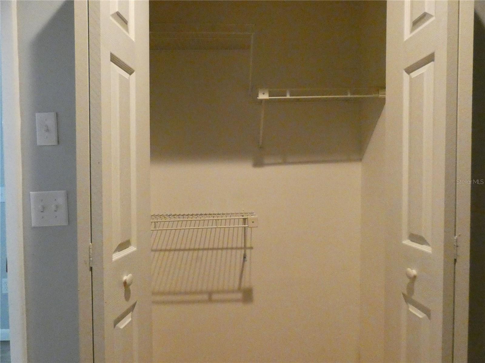 WESTSIDE TWNHMS - Residential