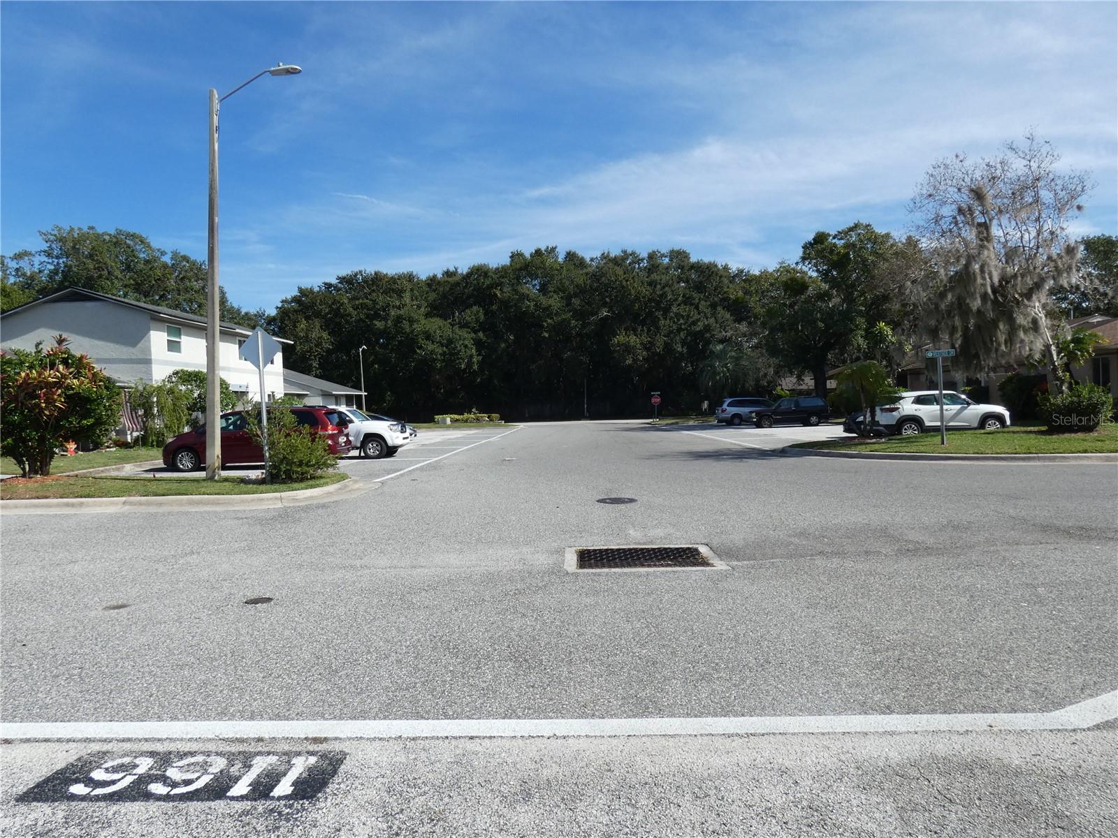 WESTSIDE TWNHMS - Residential