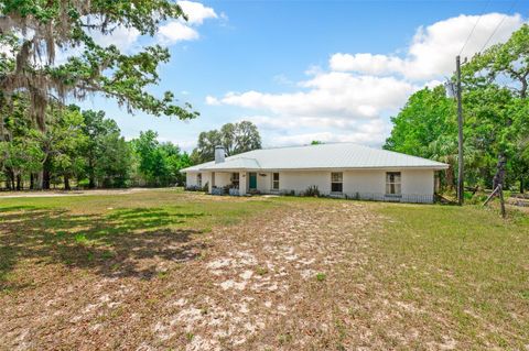 A home in HOMOSASSA