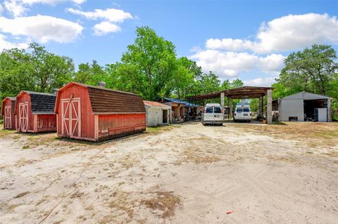 A home in HOMOSASSA