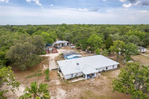 A home in HOMOSASSA