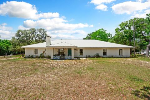 A home in HOMOSASSA