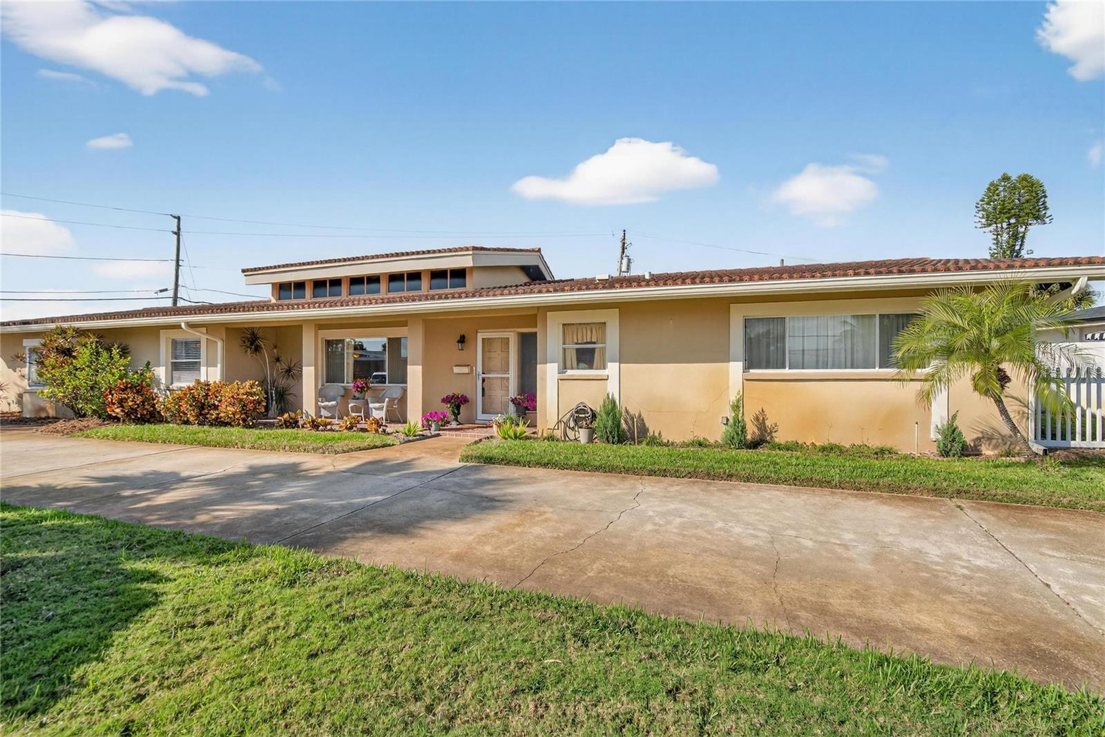 PASADENA GOLF CLUB ESTATES SEC 4 - Residential