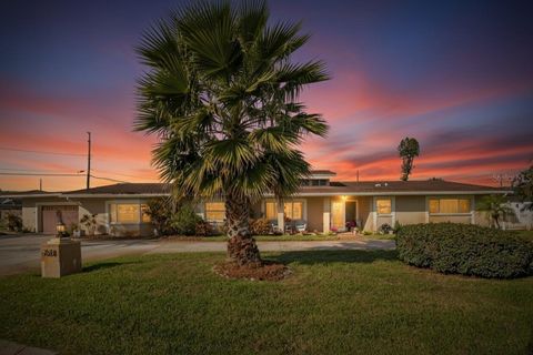 Photo of 6518 Debbie Lane S, St Petersburg, FL 33707 (MLS # TB8462979)