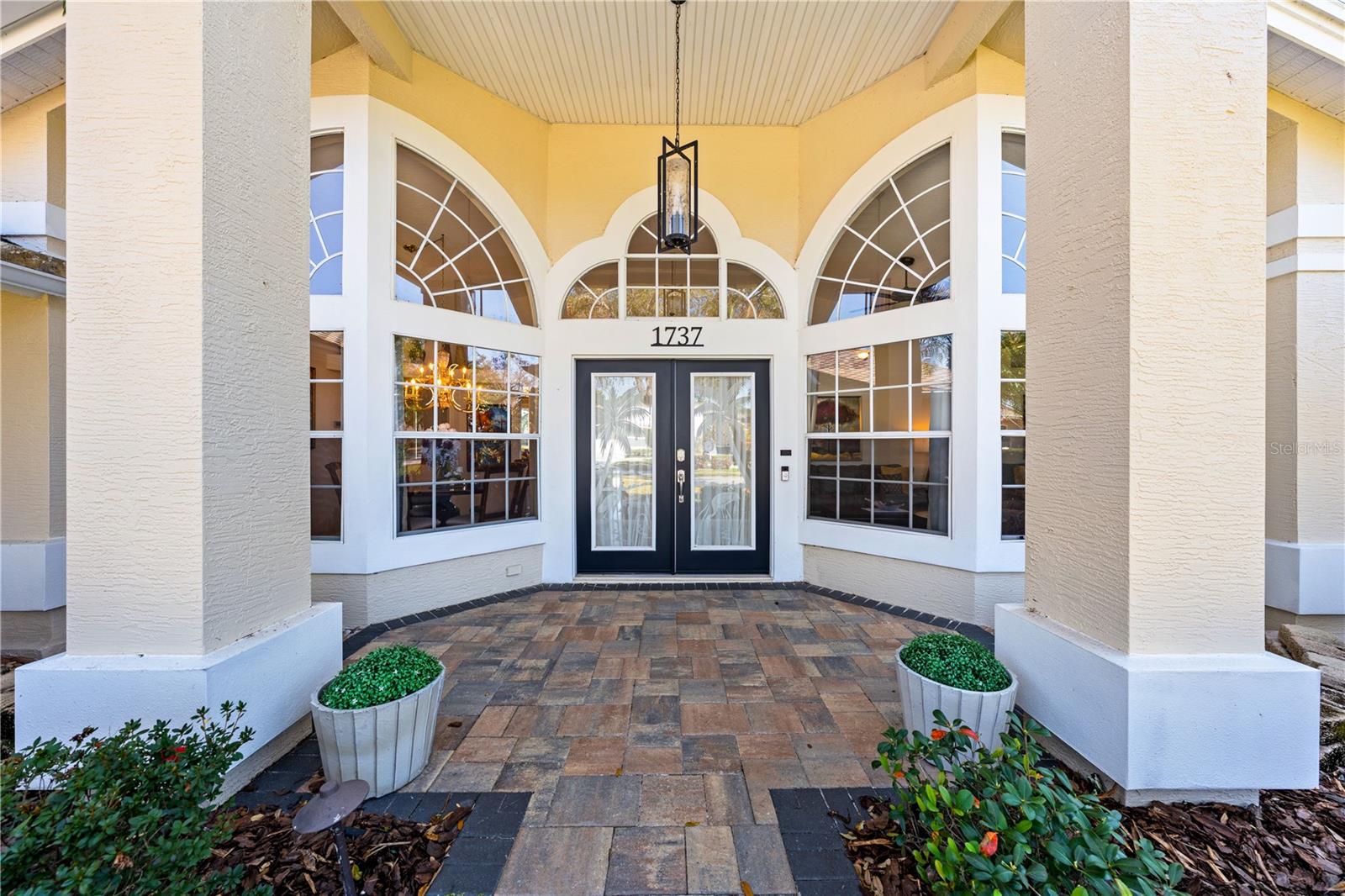 1737 LEE JANZEN DRIVE