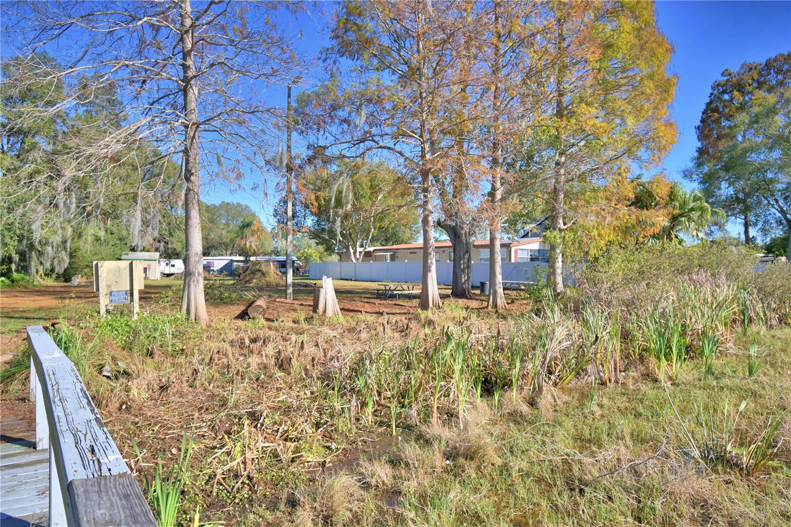 LAKE MARIANA ACRES - Residential