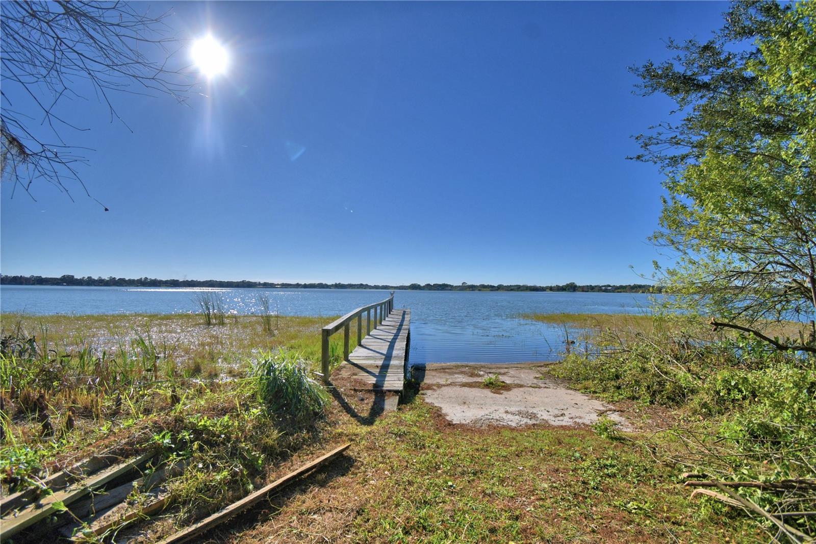 LAKE MARIANA ACRES - Residential