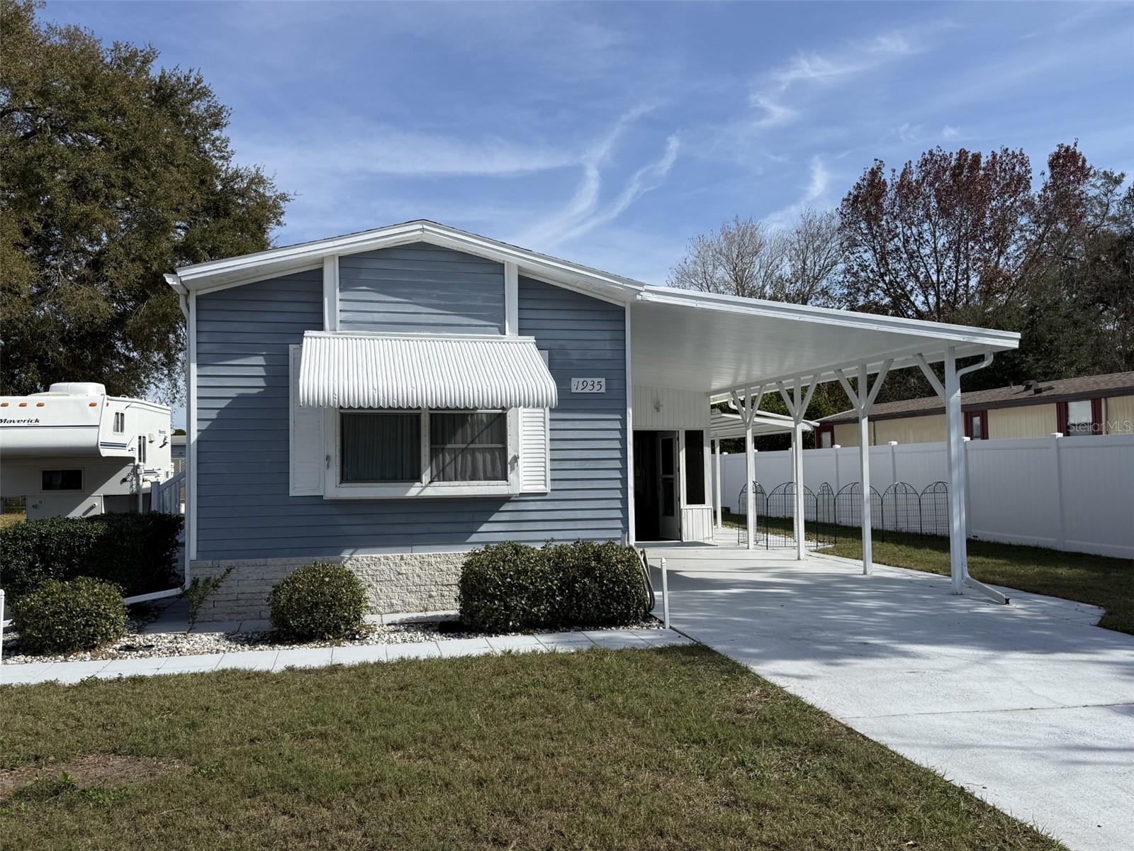 LAKE MARIANA ACRES - Residential