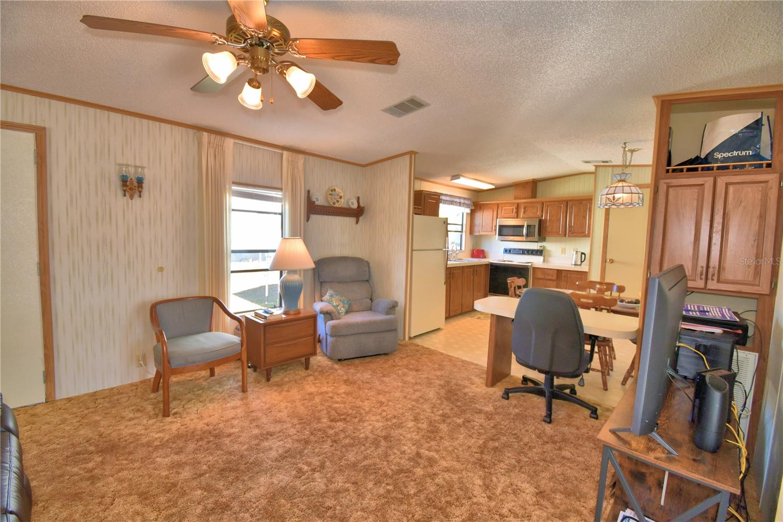 LAKE MARIANA ACRES - Residential