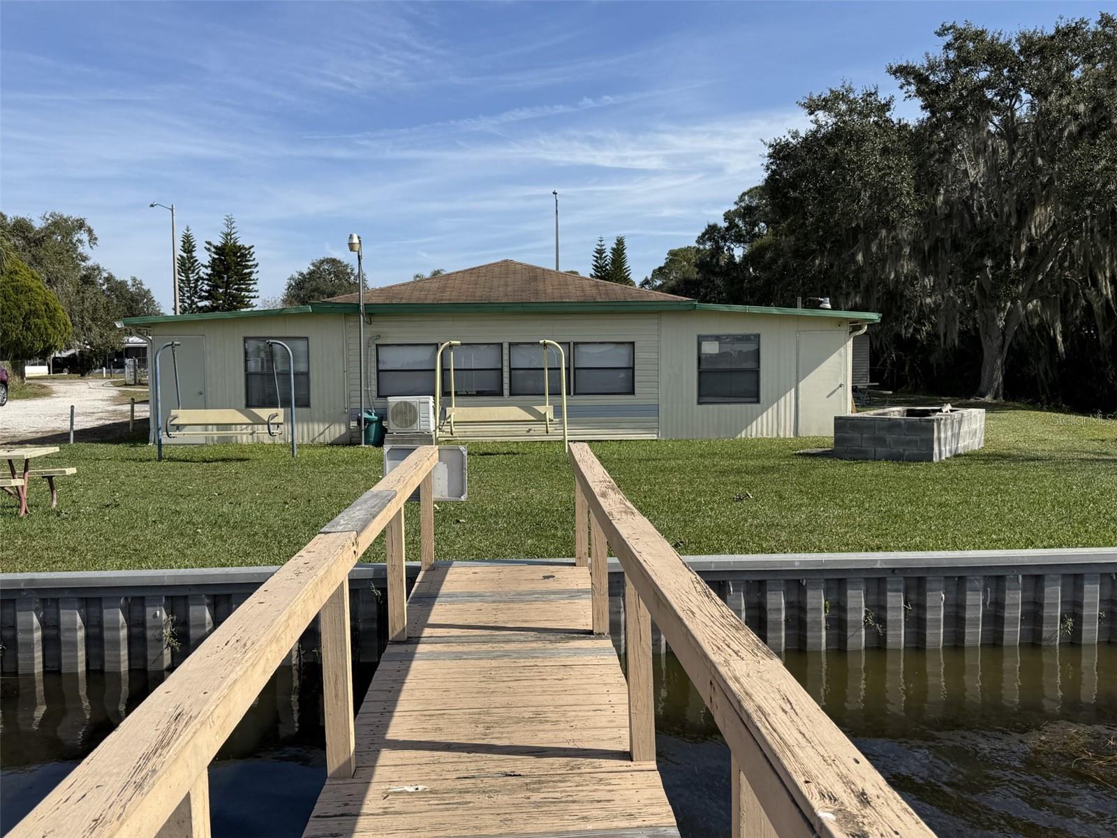 LAKE MARIANA ACRES - Residential