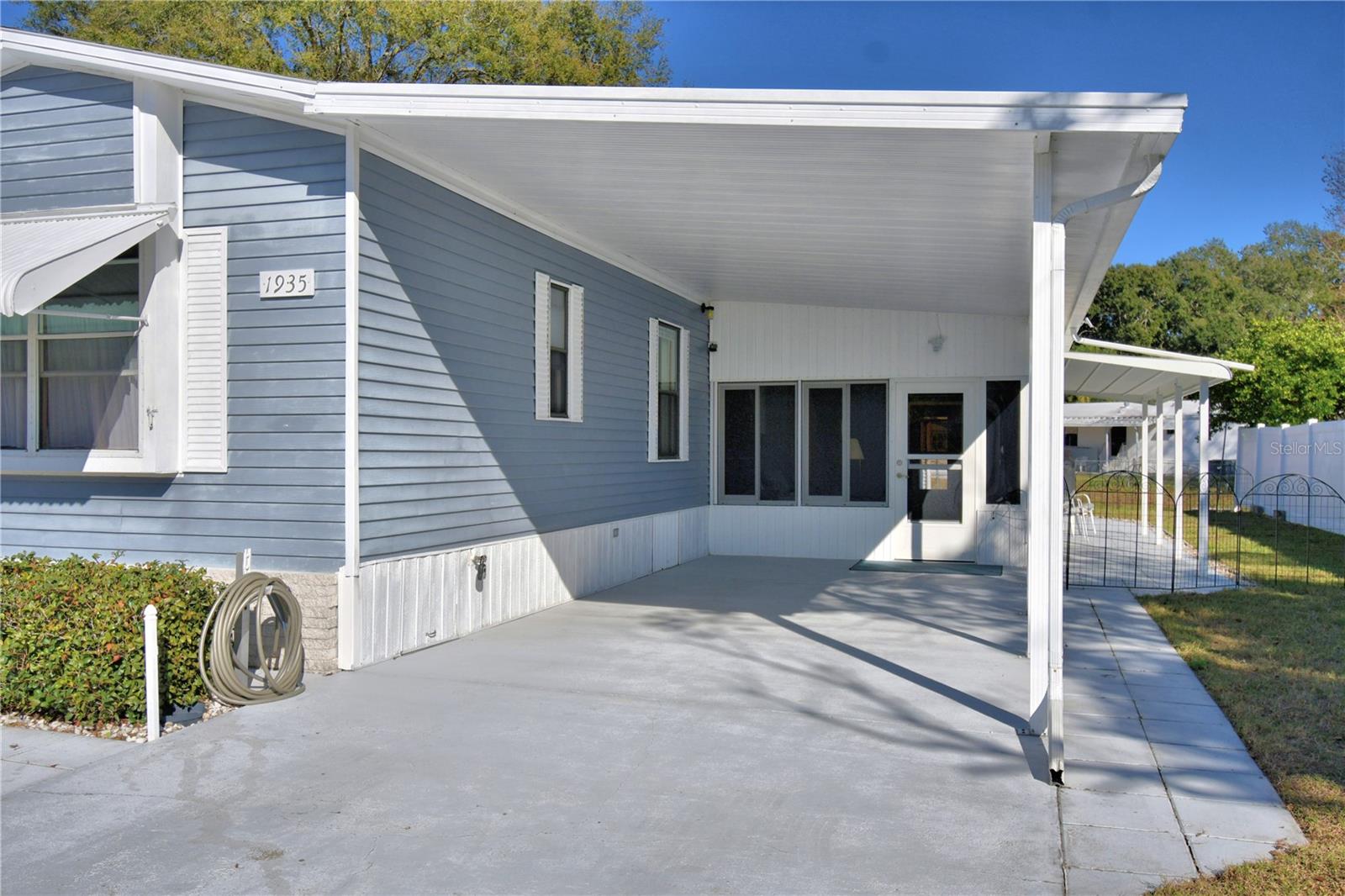 LAKE MARIANA ACRES - Residential