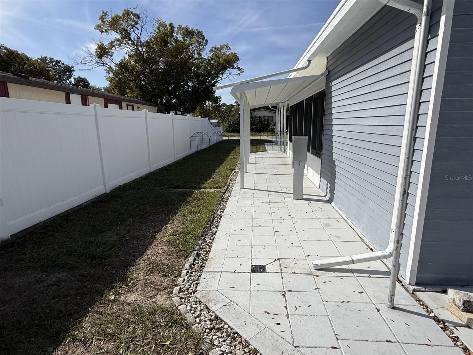 LAKE MARIANA ACRES - Residential