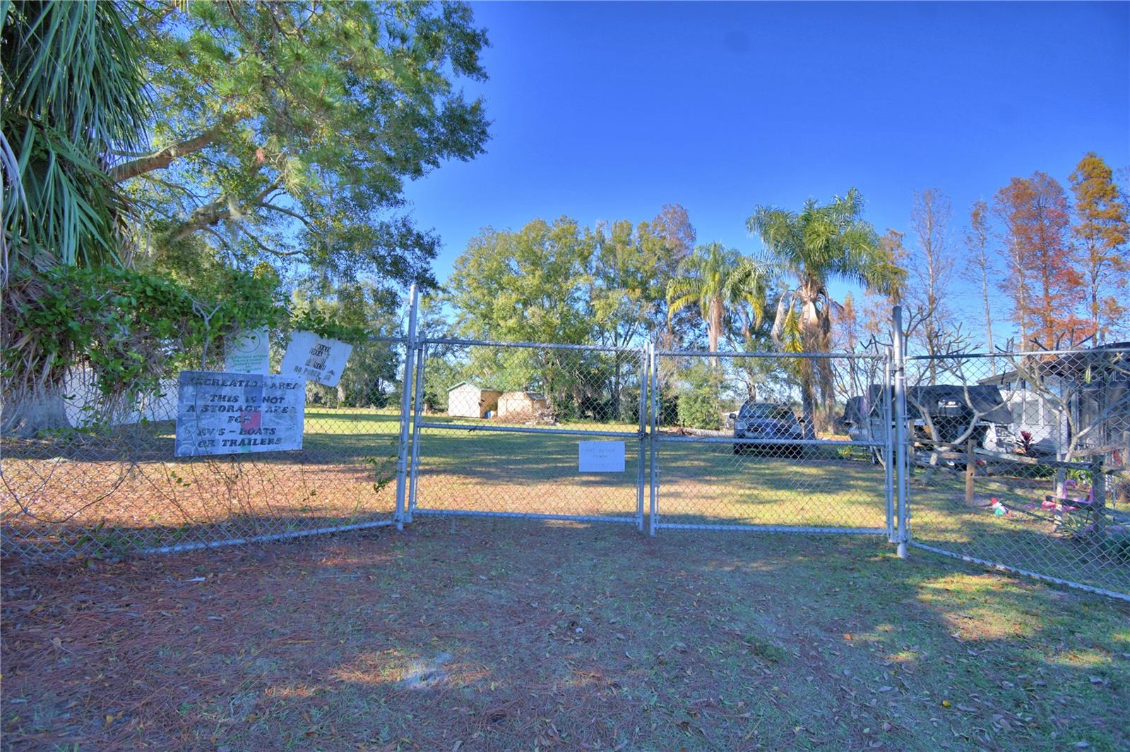 LAKE MARIANA ACRES - Residential