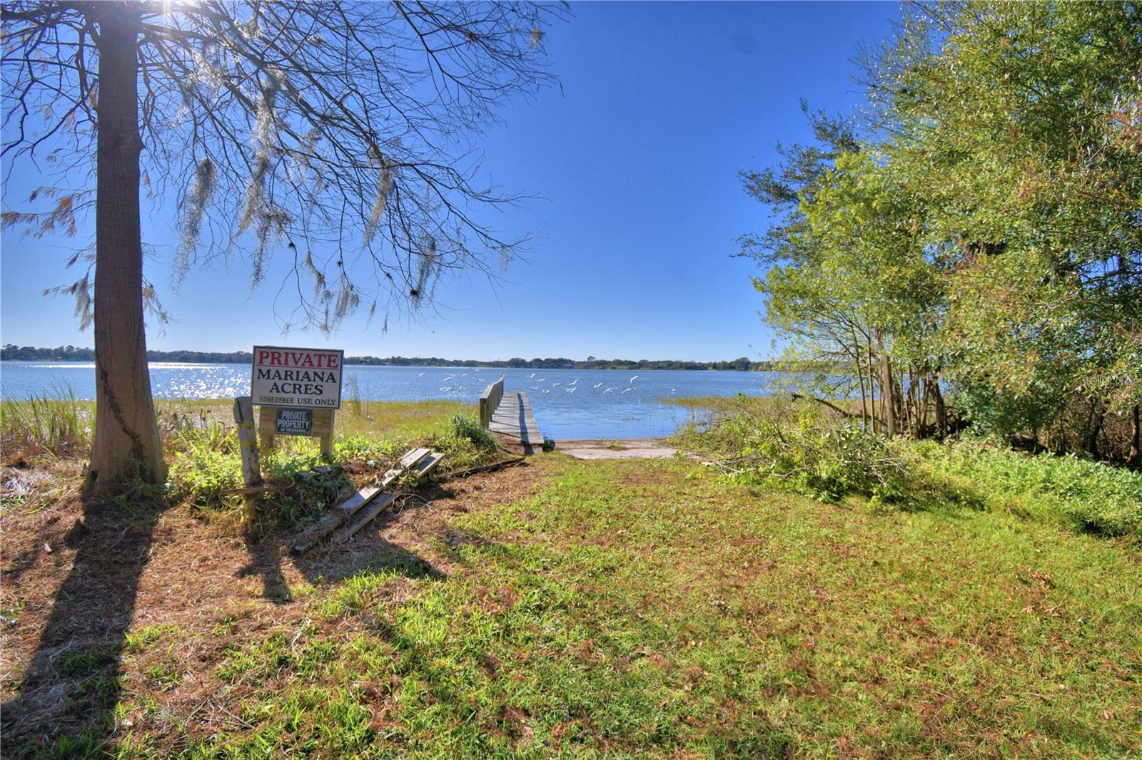 LAKE MARIANA ACRES - Residential