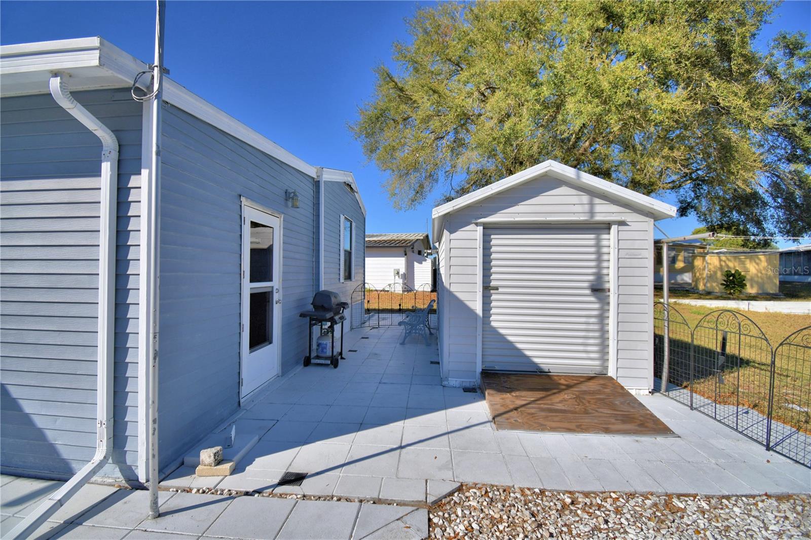 LAKE MARIANA ACRES - Residential