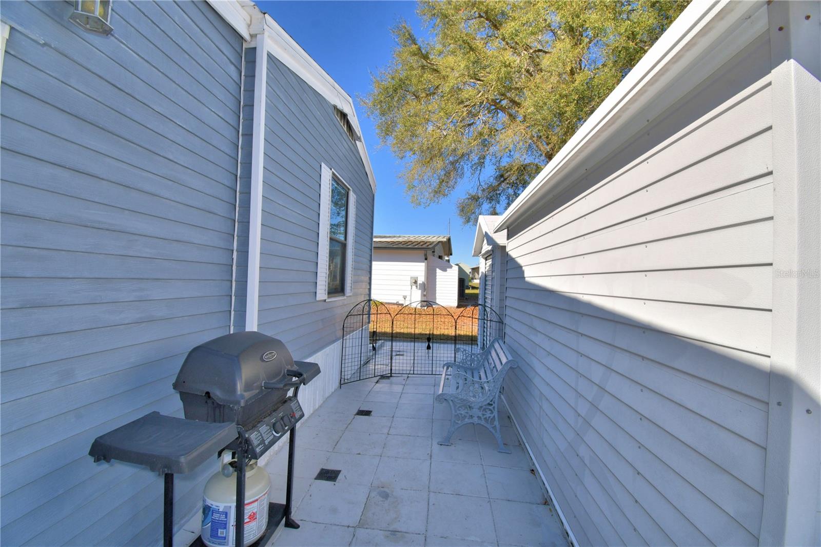 LAKE MARIANA ACRES - Residential