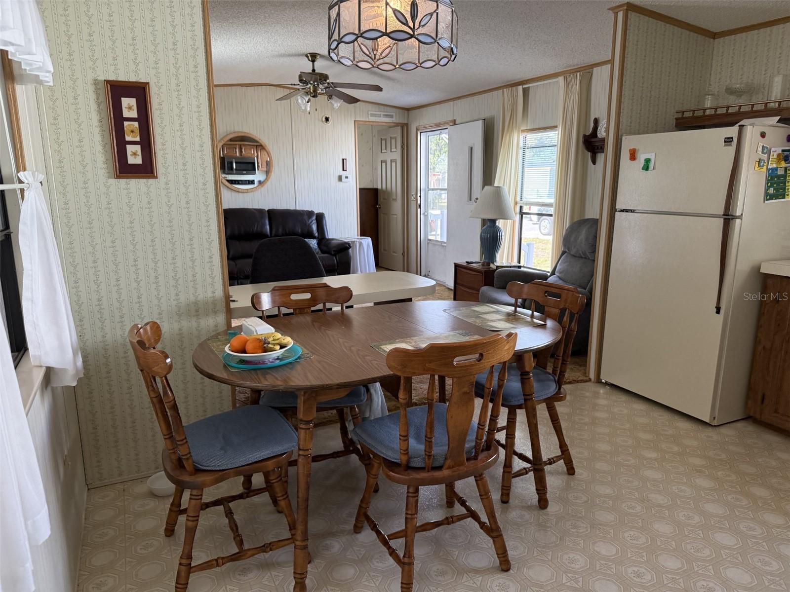 LAKE MARIANA ACRES - Residential