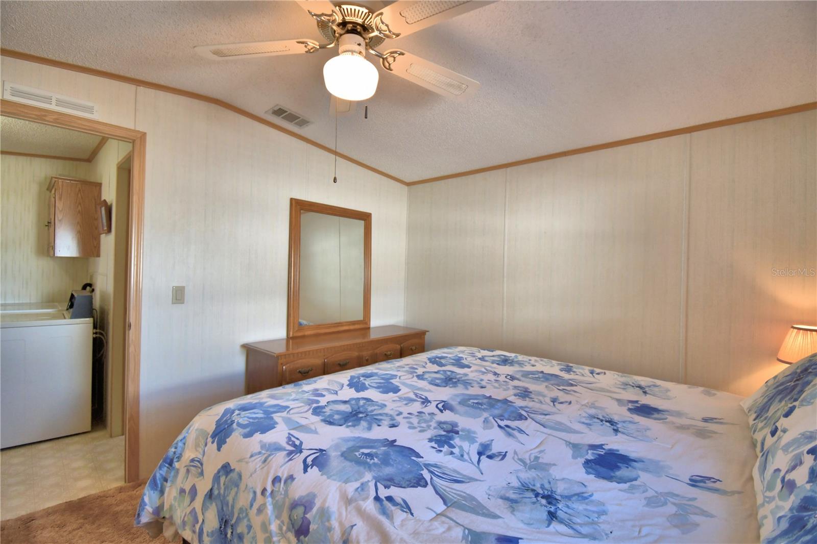 LAKE MARIANA ACRES - Residential