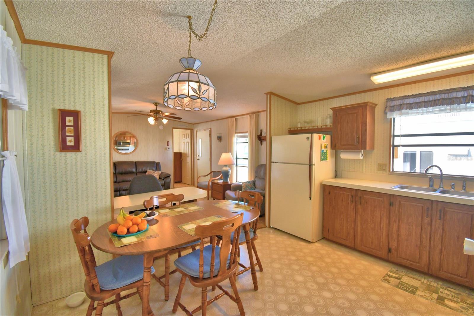 LAKE MARIANA ACRES - Residential