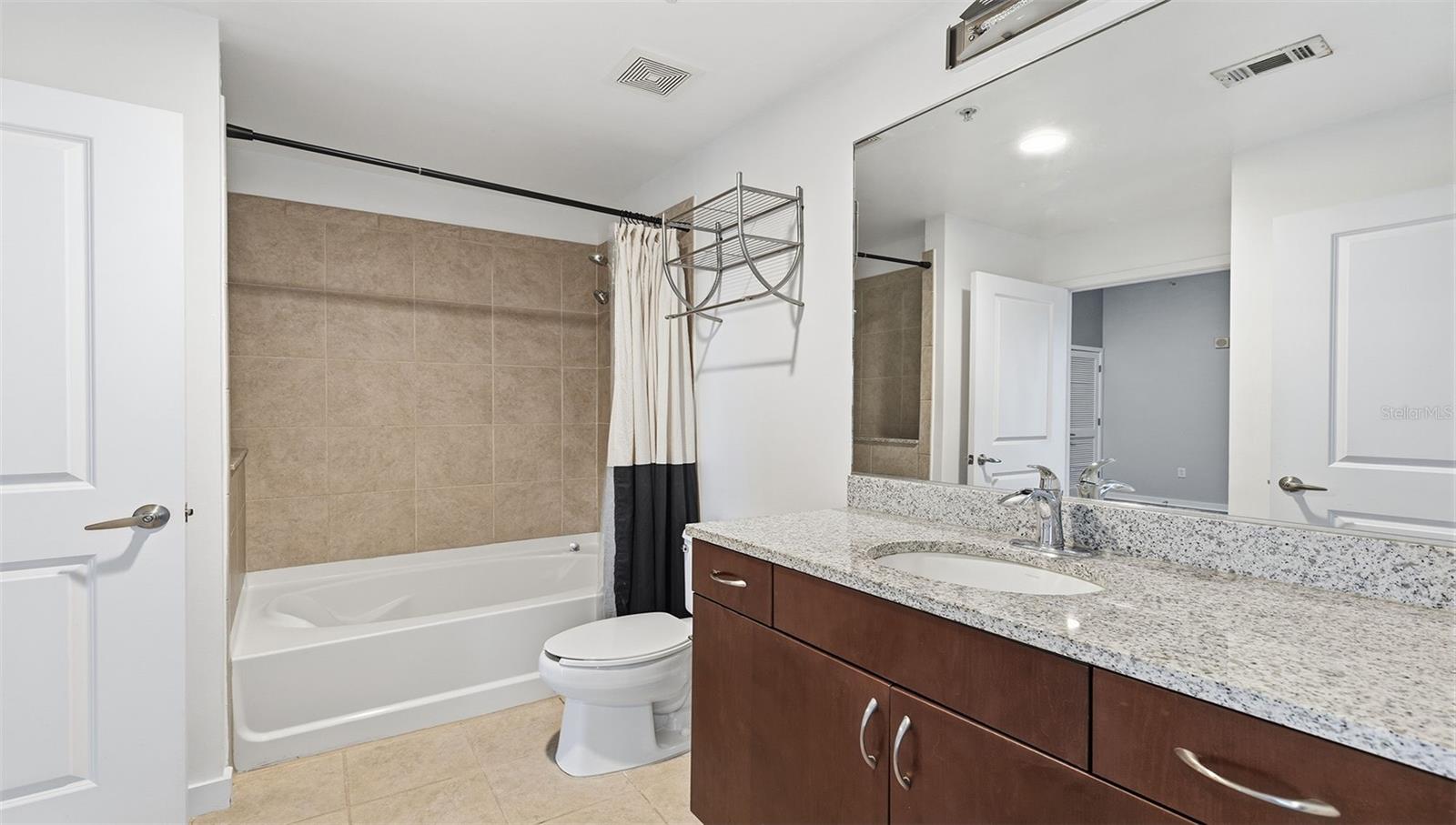 SKYPOINT A CONDO - Residential