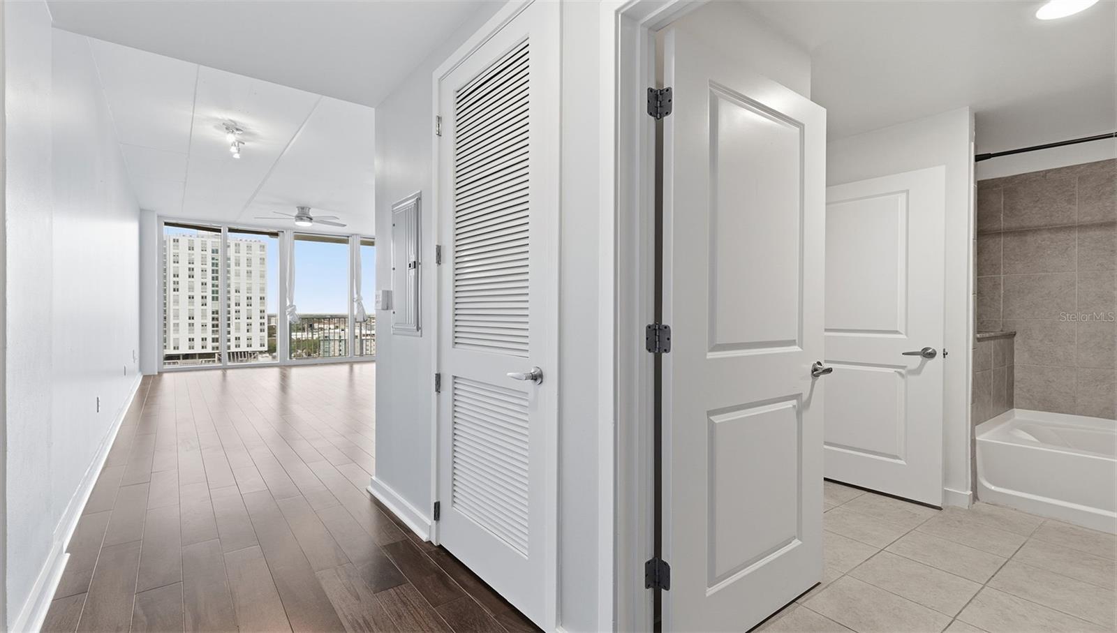 SKYPOINT A CONDO - Residential