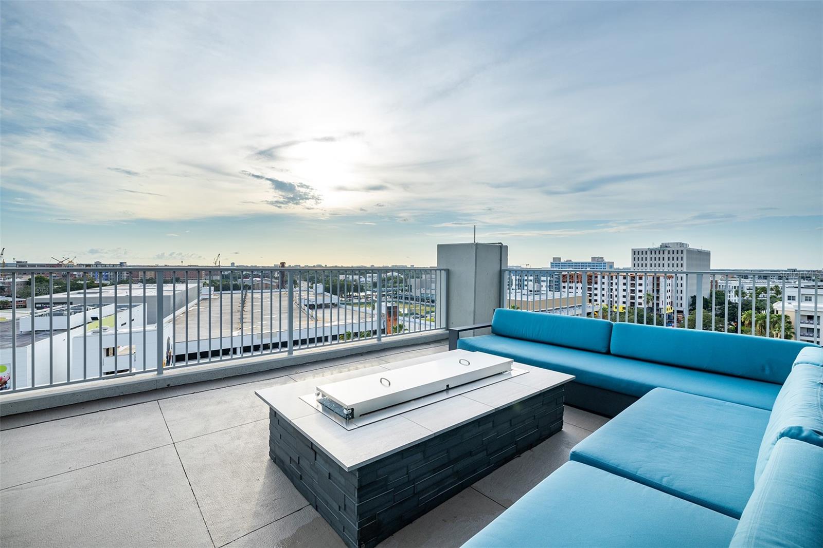 SKYPOINT A CONDO - Residential