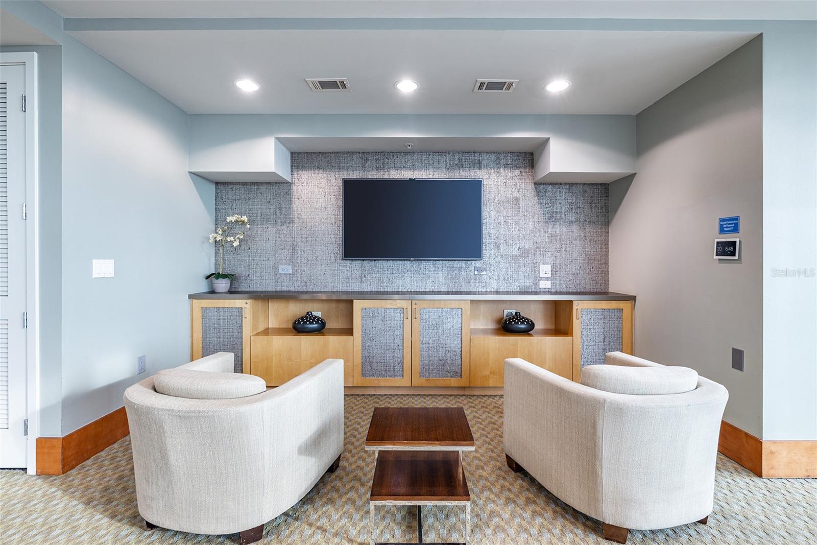 SKYPOINT A CONDO - Residential