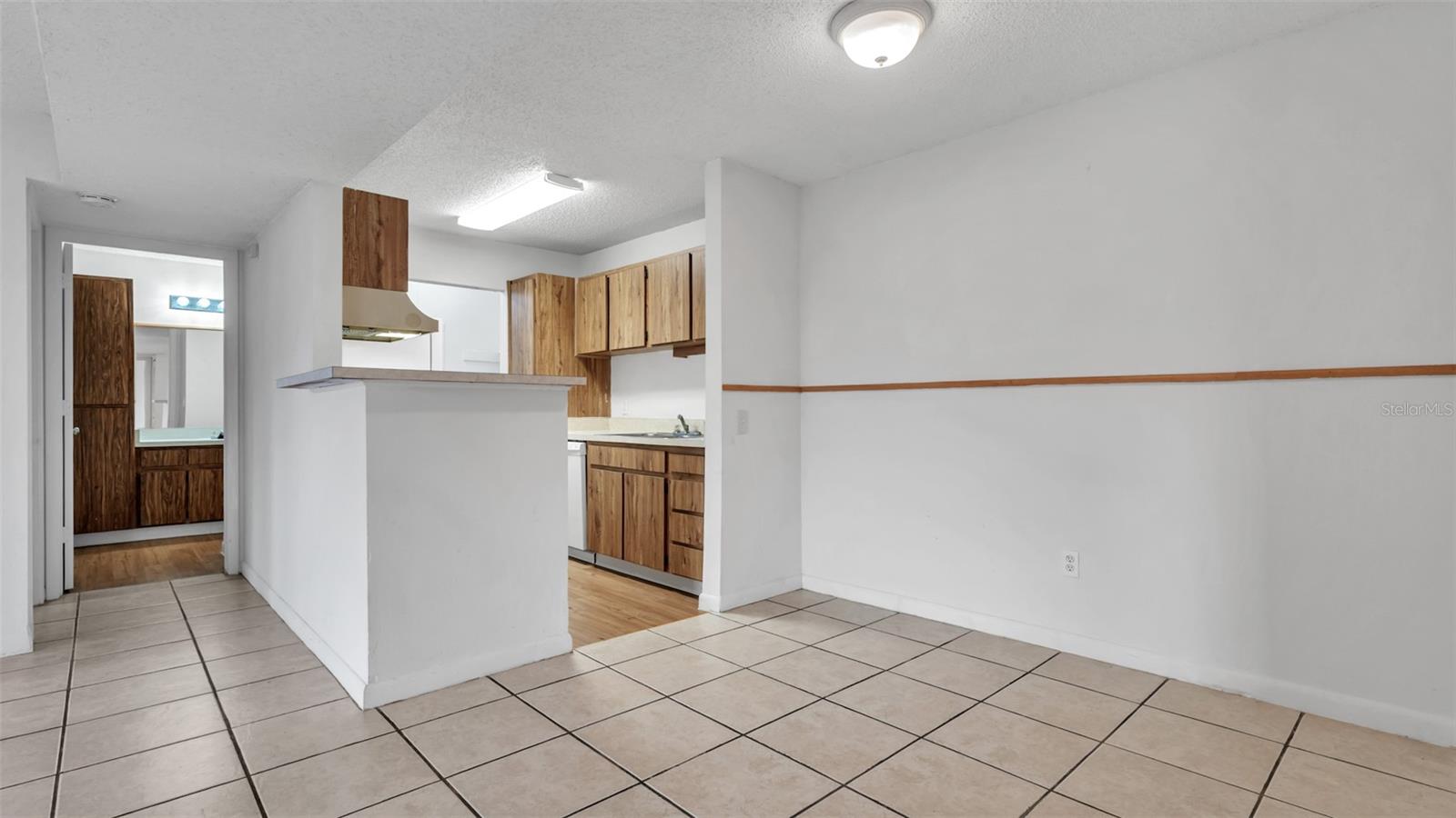 HARBOR CLUB CONDO - Residential Lease