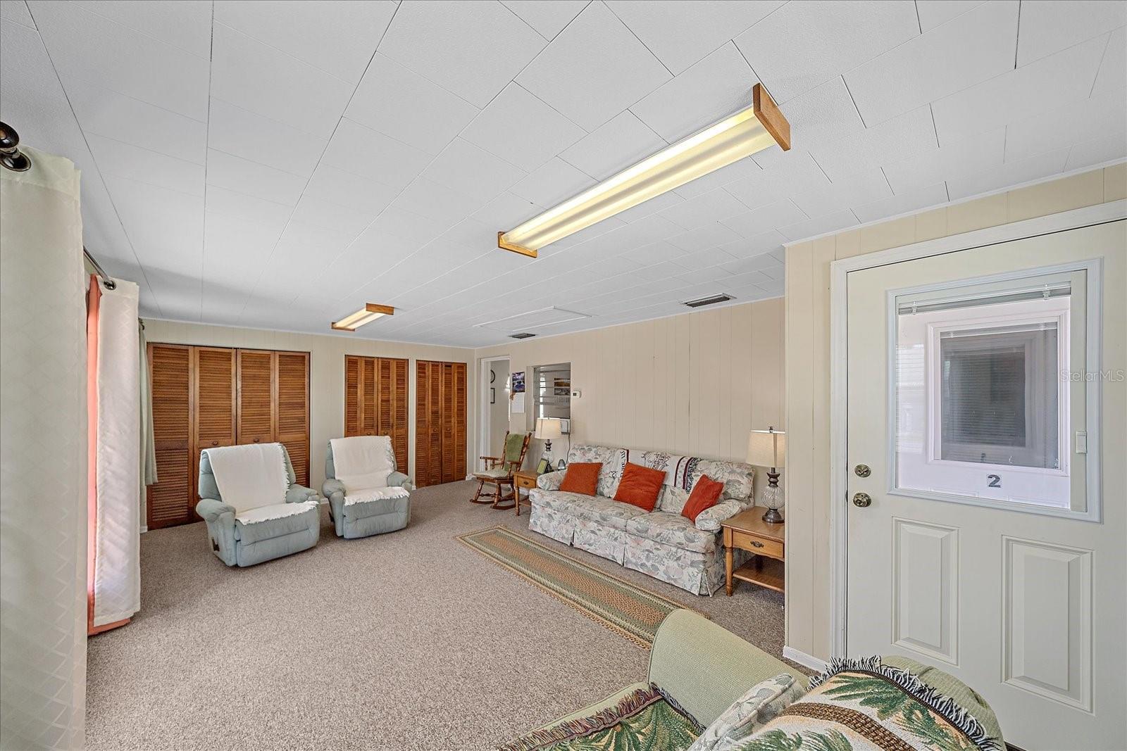 PINECRAFT - Residential