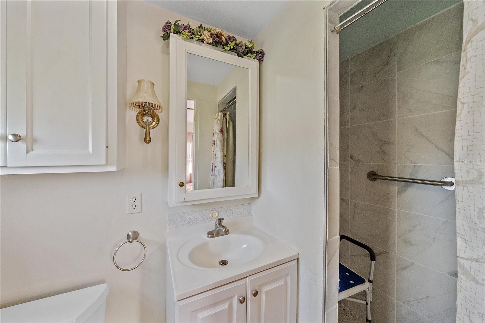 PINECRAFT - Residential