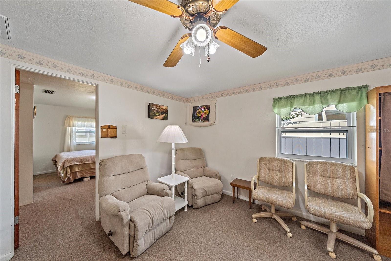 PINECRAFT - Residential