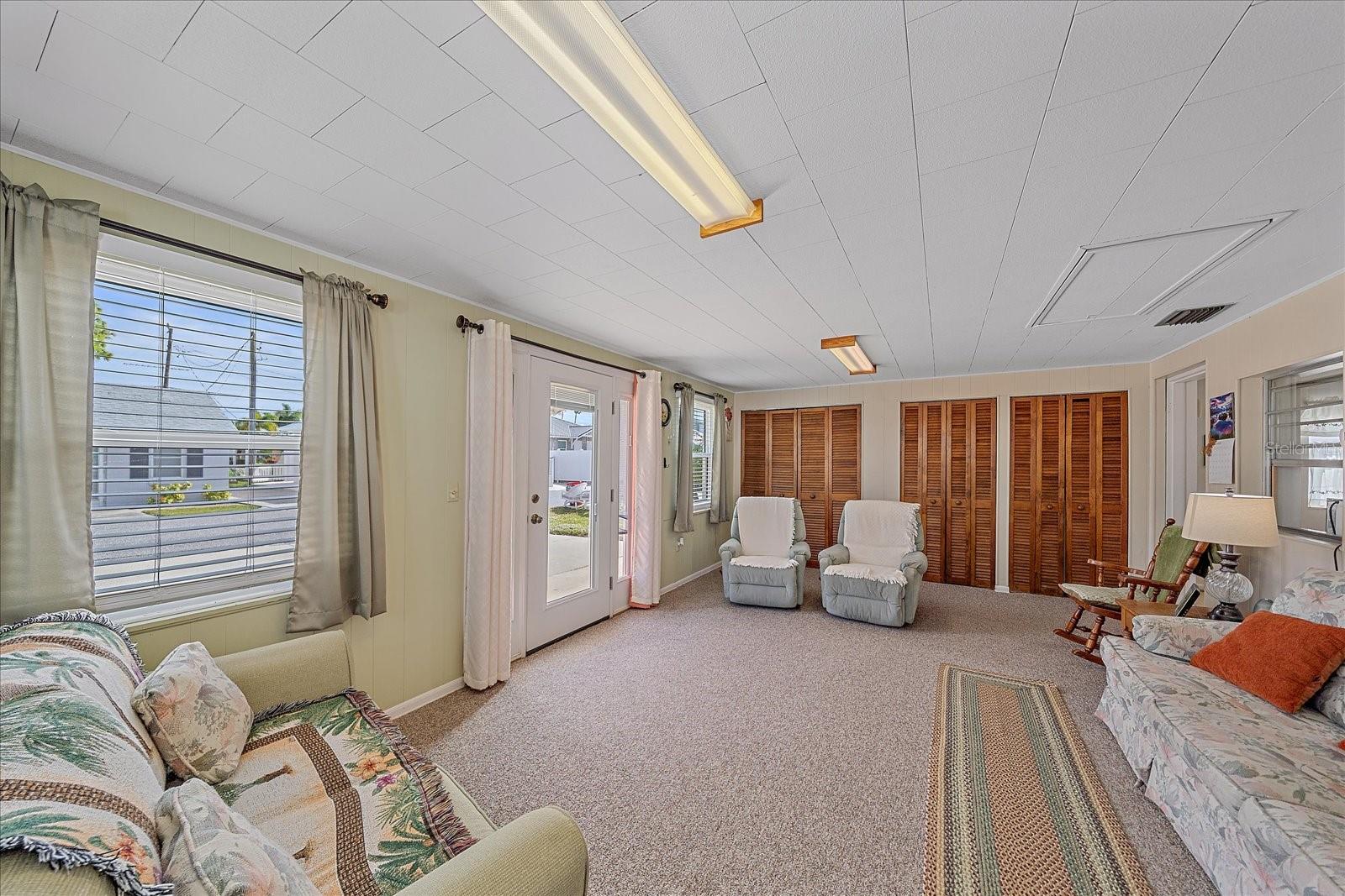 PINECRAFT - Residential