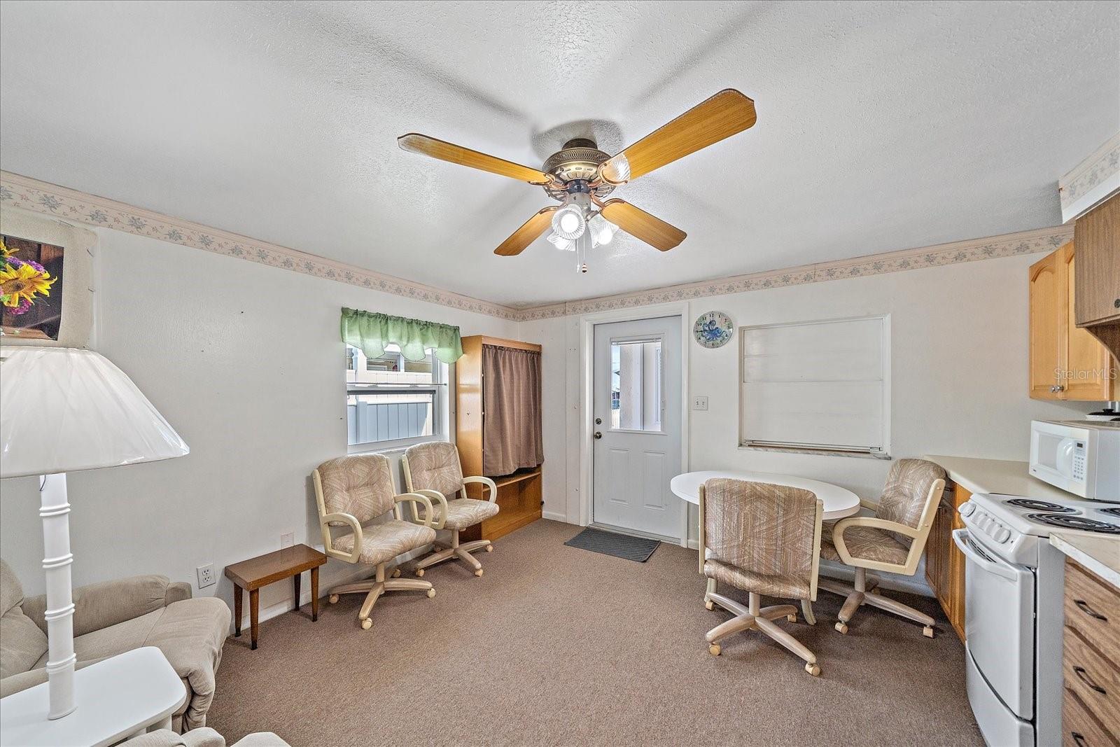 PINECRAFT - Residential