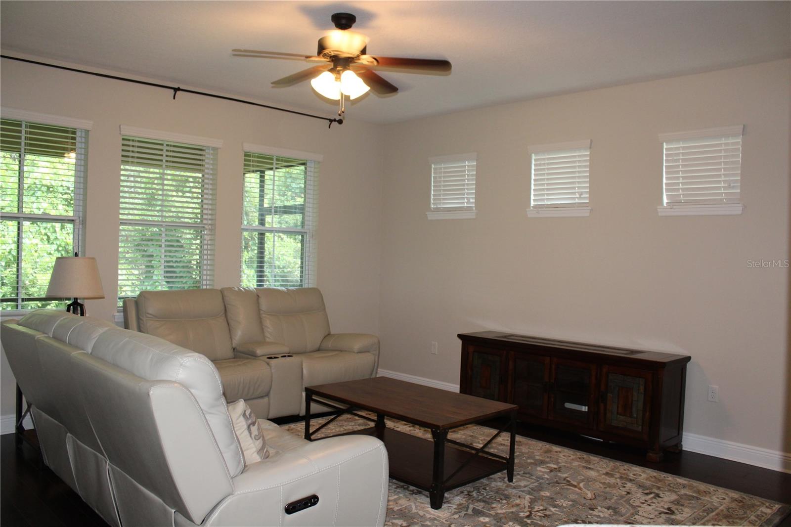 CRENSHAW RESERVE - Residential Lease