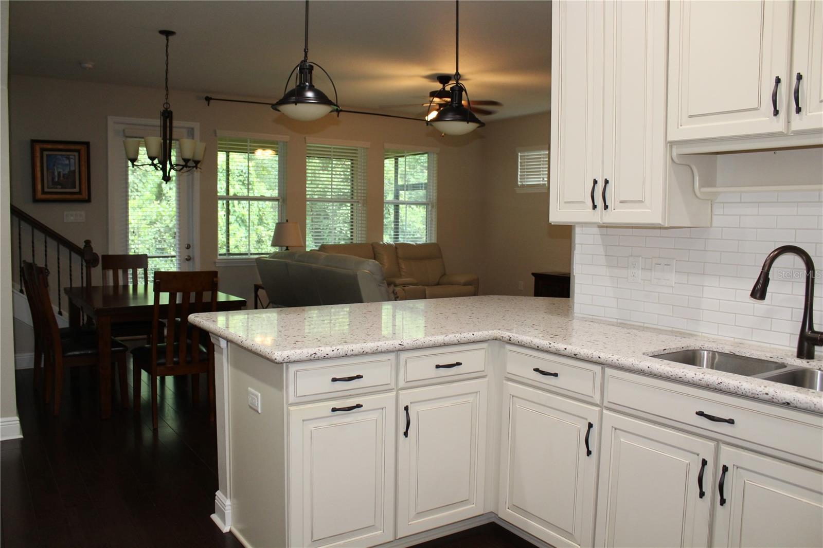 CRENSHAW RESERVE - Residential Lease