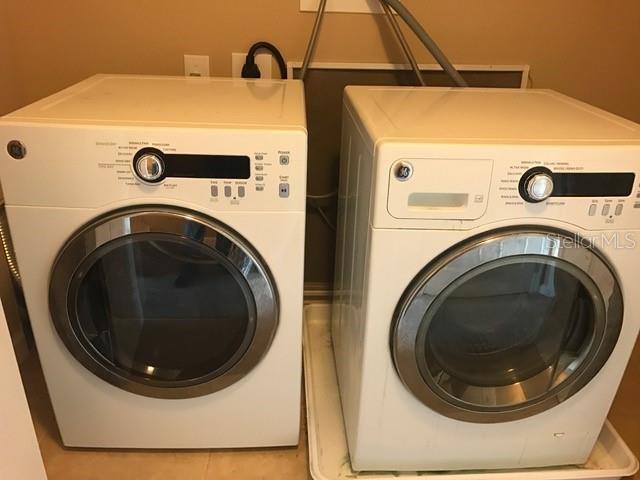 TOWNS LEGACY PARK - Residential Lease