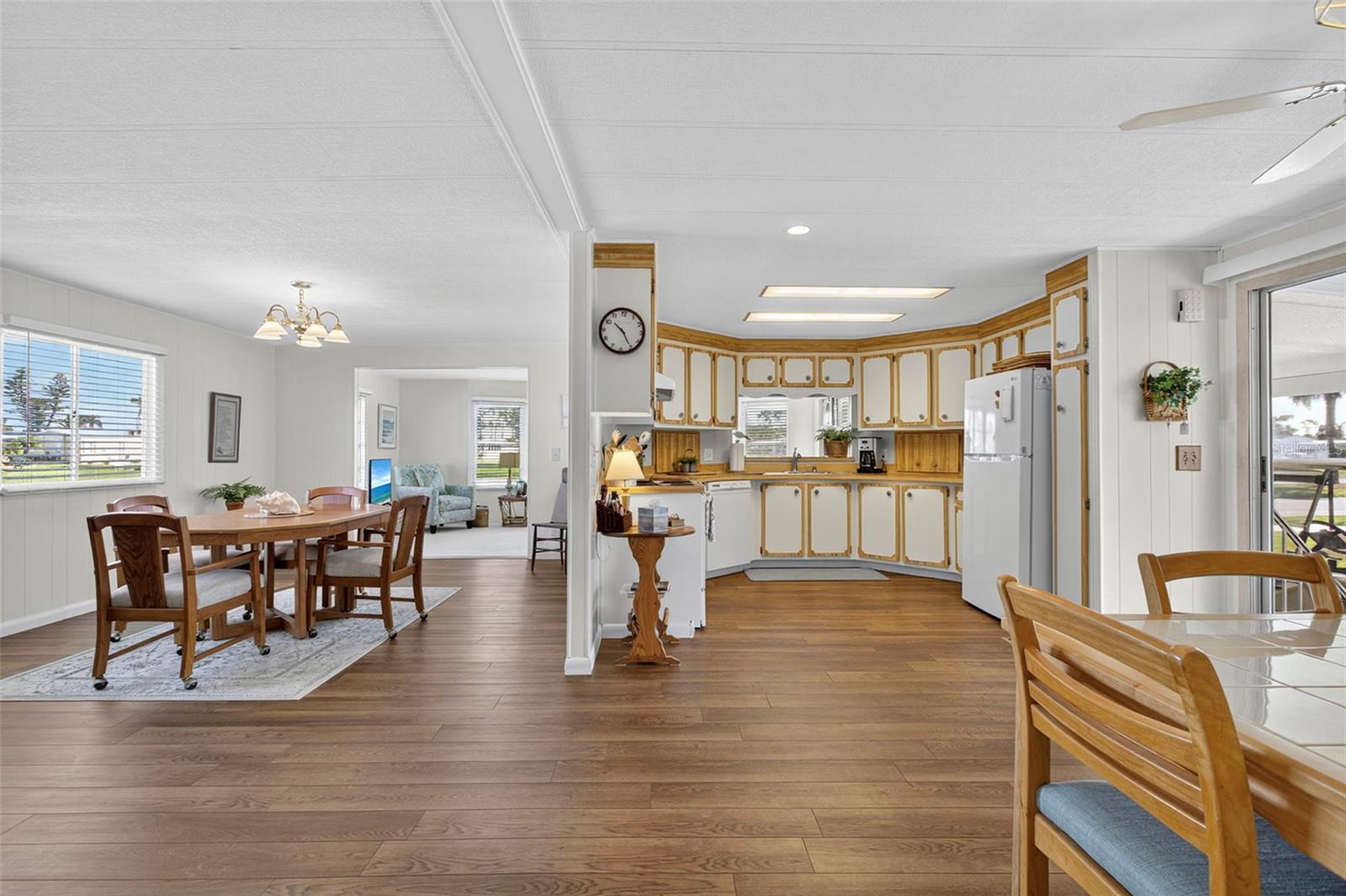 LA CASA MHP CO-OP - Residential