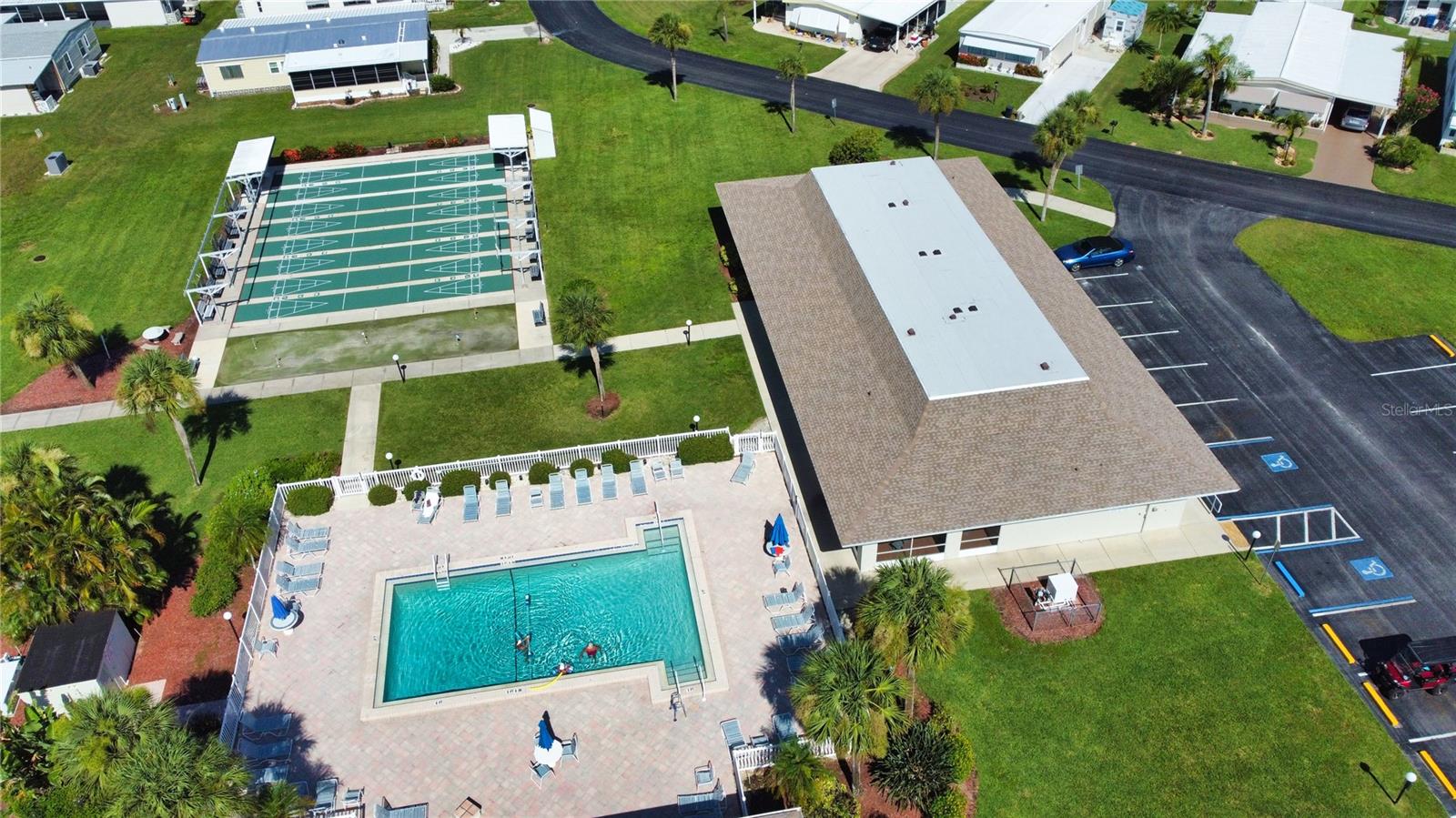 LA CASA MHP CO-OP - Residential