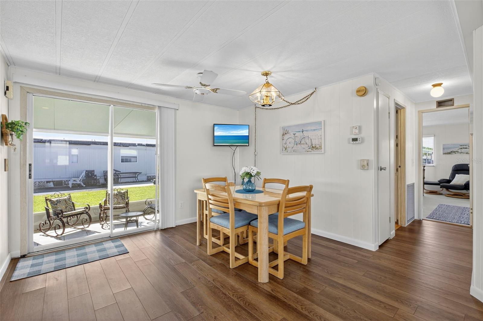 LA CASA MHP CO-OP - Residential