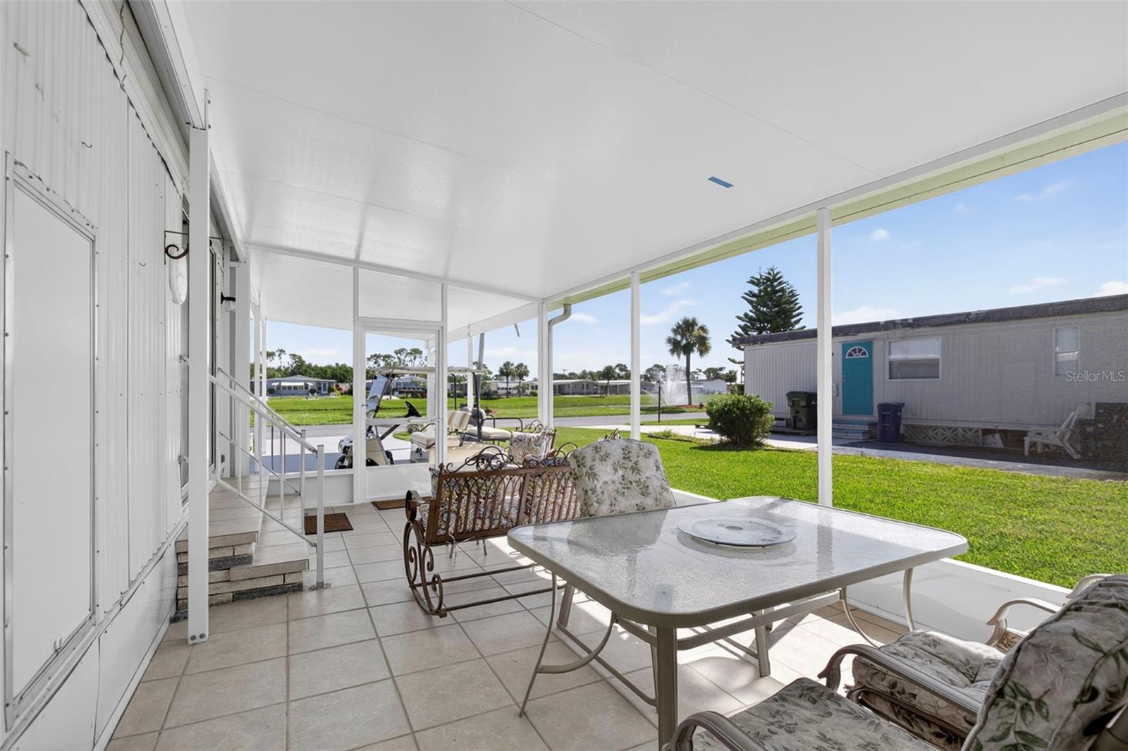 LA CASA MHP CO-OP - Residential