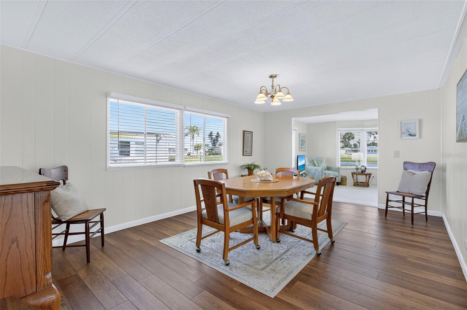 LA CASA MHP CO-OP - Residential